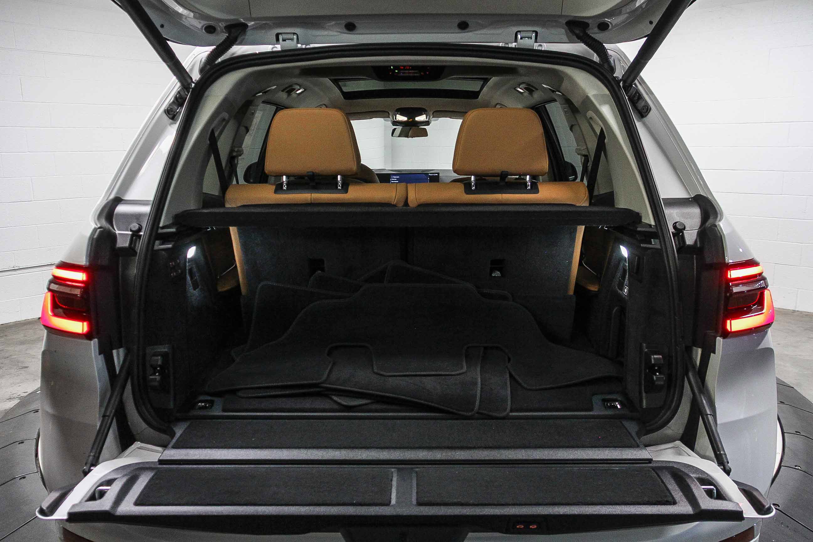 Used 2026 BMW X7 xDrive40i w/ Premium Package AWD/4WD image 27