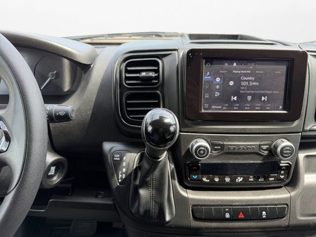 Used 2025 RAM ProMaster 2500 w/ Convenience Group FWD image 11