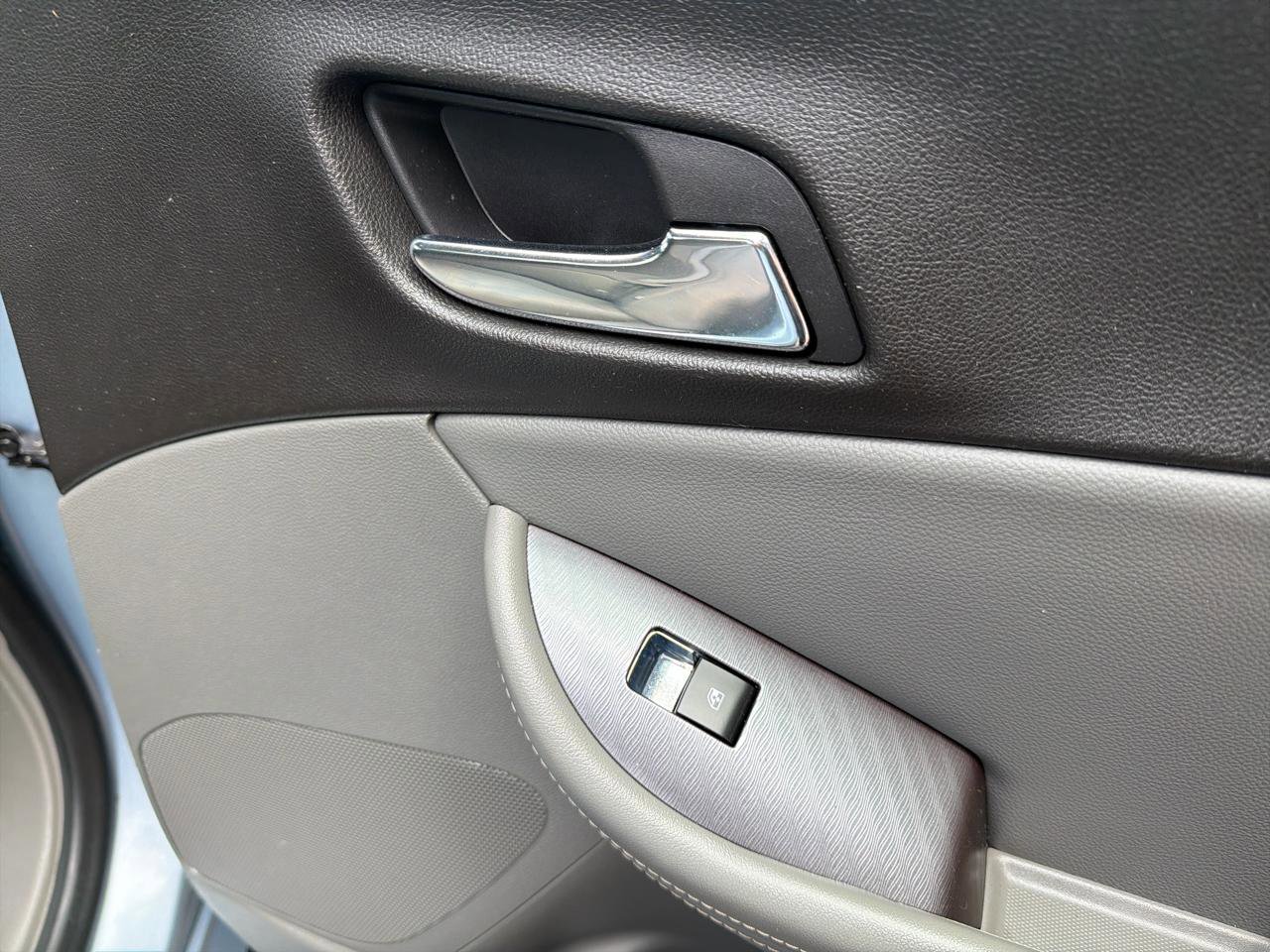 Used 2014 Chevrolet Impala LS w/ LS Convenience Package image 23