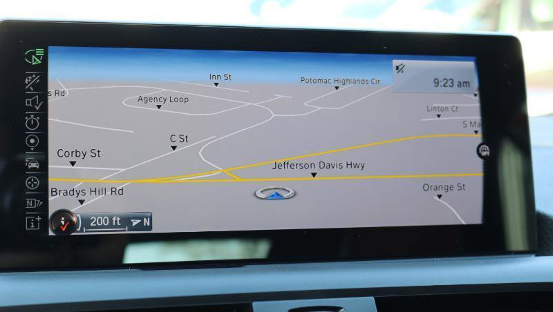 Used 2015 BMW M235i Convertible image 21