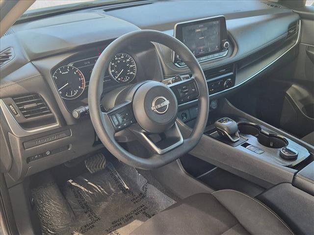 Used 2024 Nissan Rogue S AWD/4WD image 10