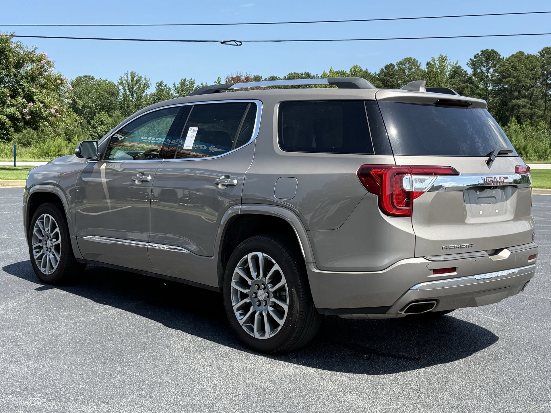 Used 2023 GMC Acadia Denali w/ Denali Ultimate Package FWD image 20