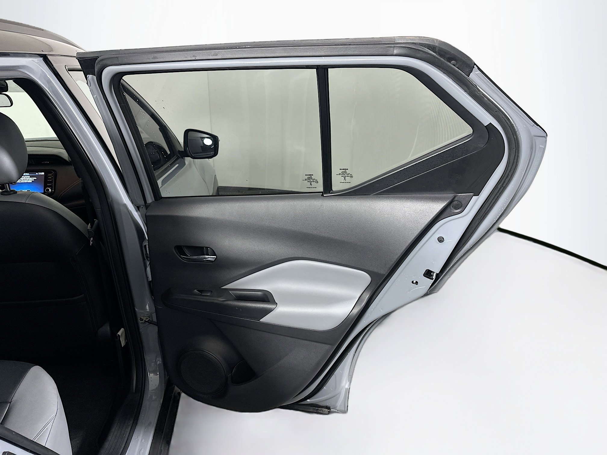 Used 2024 Nissan Kicks SR w/ SR Premium Package image 29