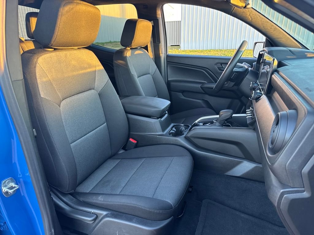 Used 2025 Chevrolet Colorado Trail Boss image 13