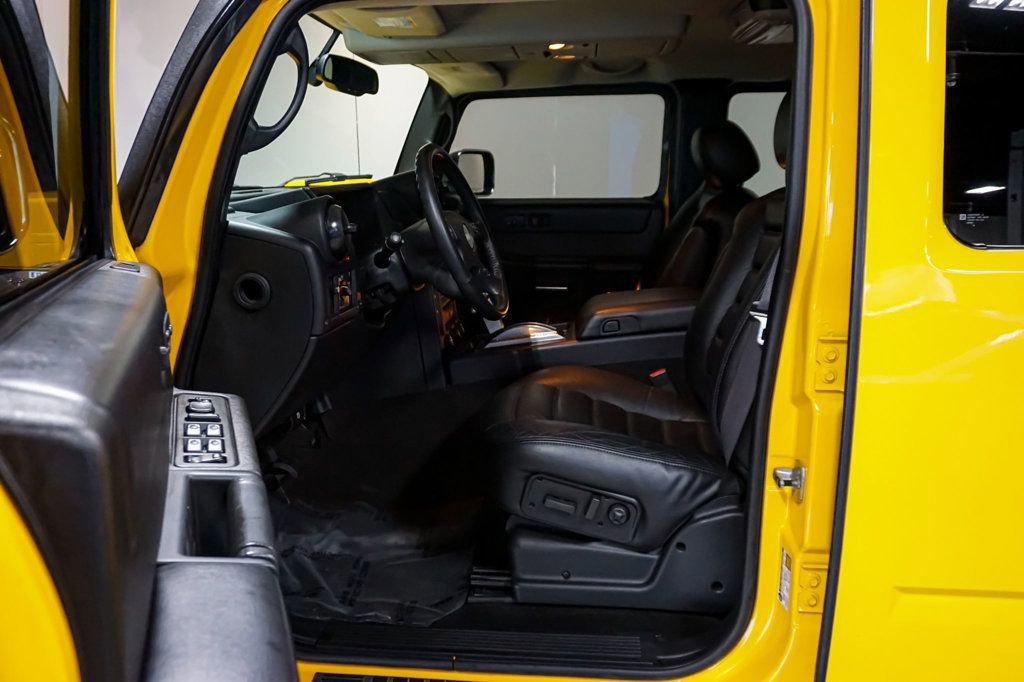 Used 2005 HUMMER H2 w/ Preferred Equipment Group image 8