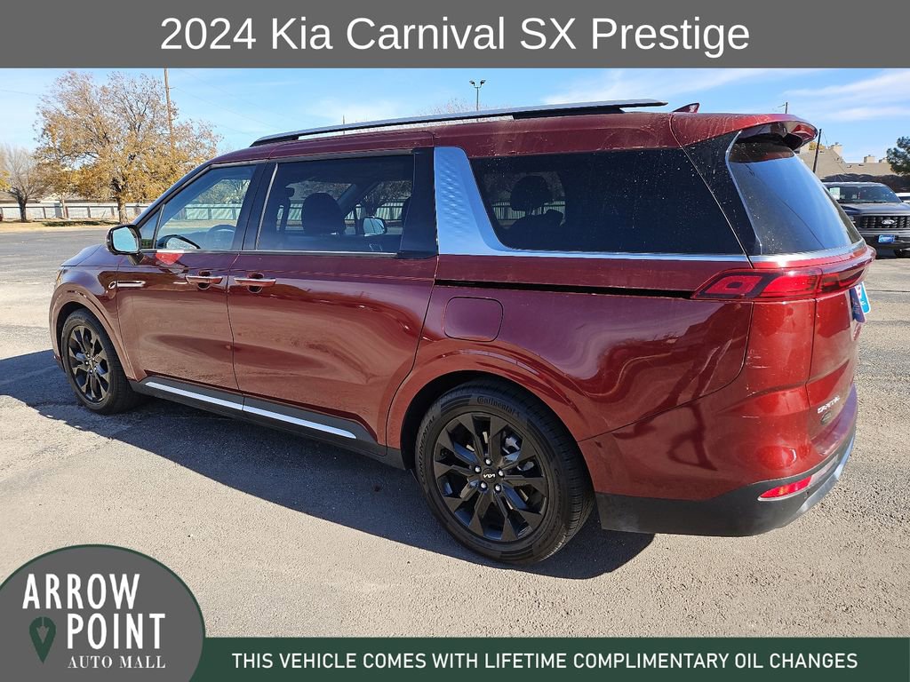 Used 2024 Kia Carnival SX Prestige image 8