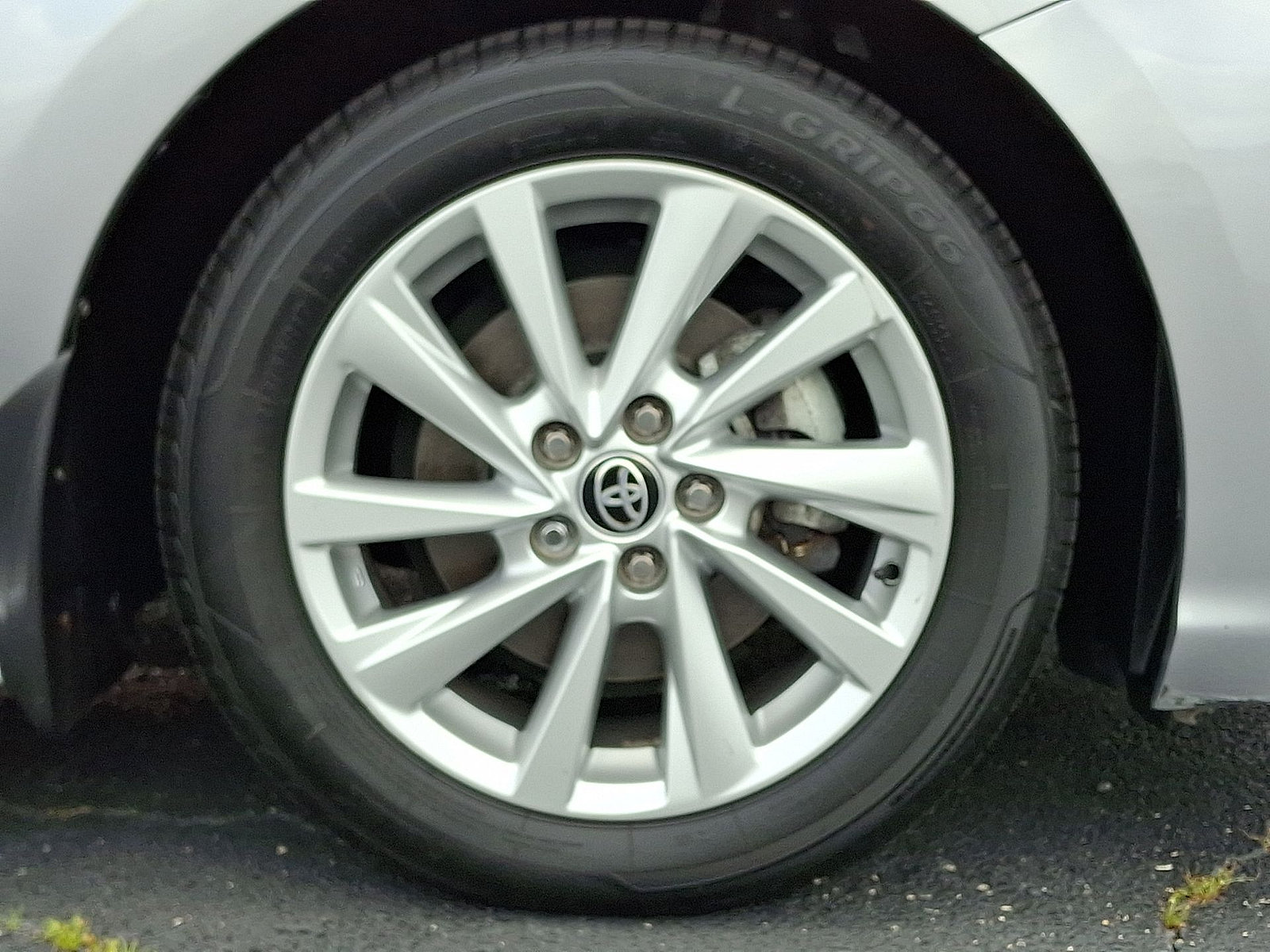 Used 2024 Toyota Camry SE FWD image 27