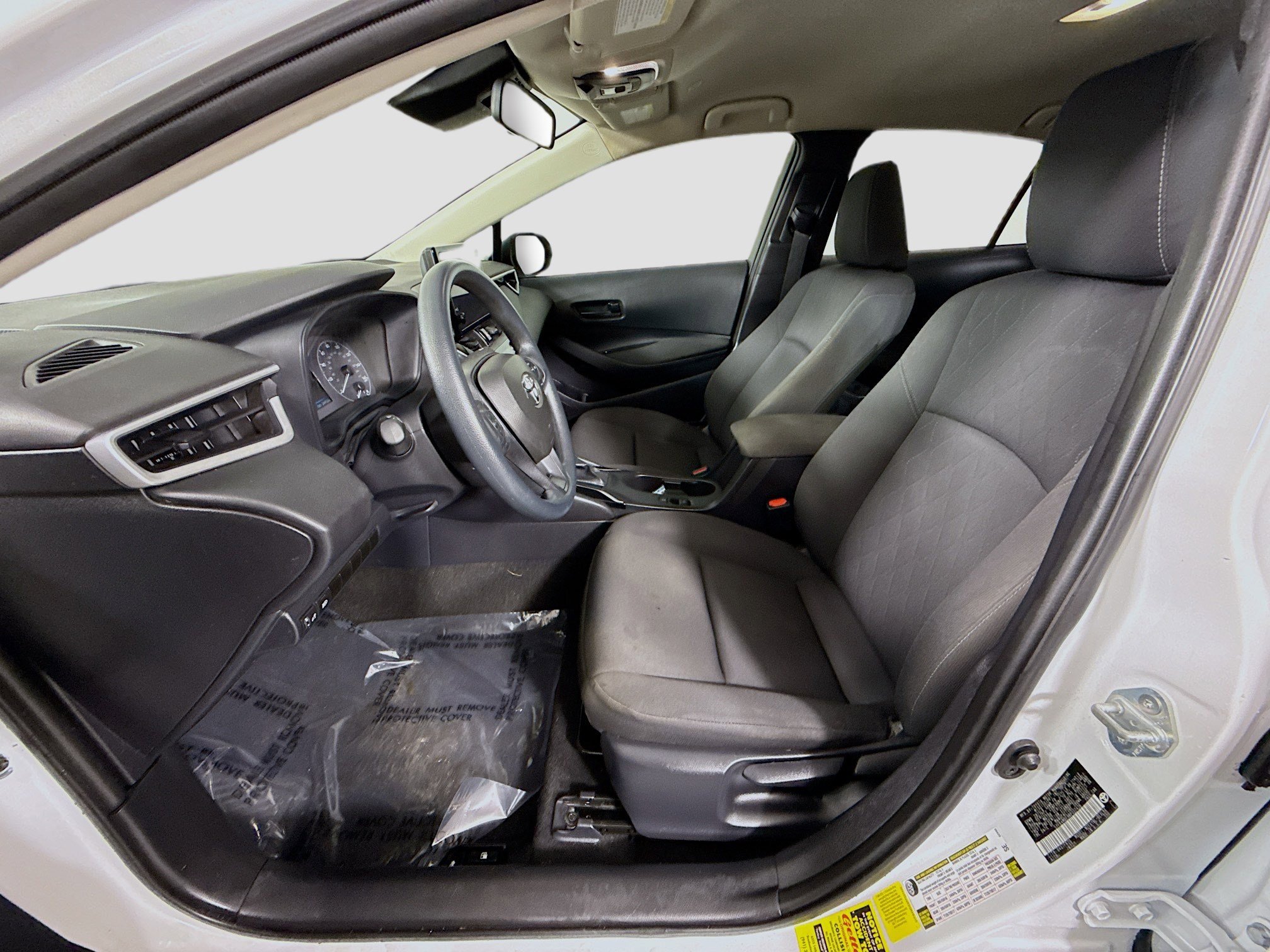 Used 2024 Toyota Corolla LE image 21