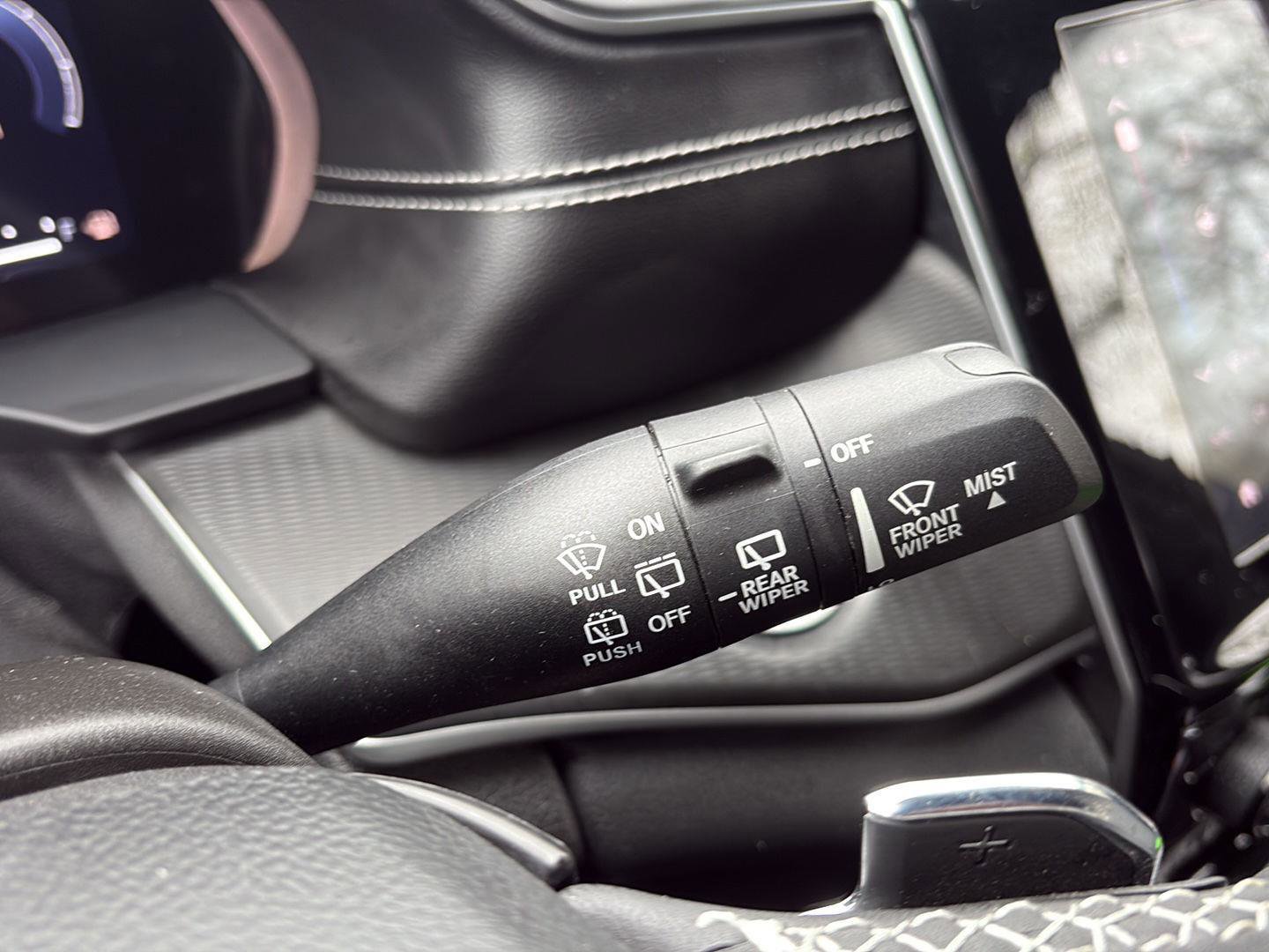 Used 2023 Jeep Grand Cherokee Altitude AWD/4WD image 24