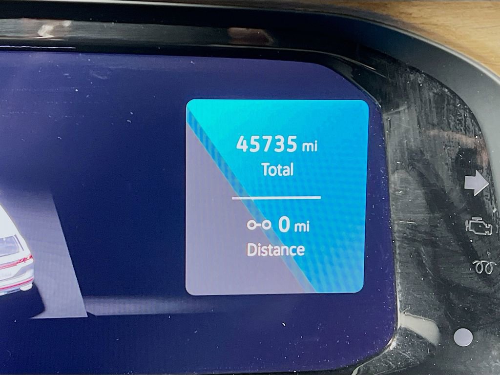 Used 2025 Volkswagen Atlas SE image 11