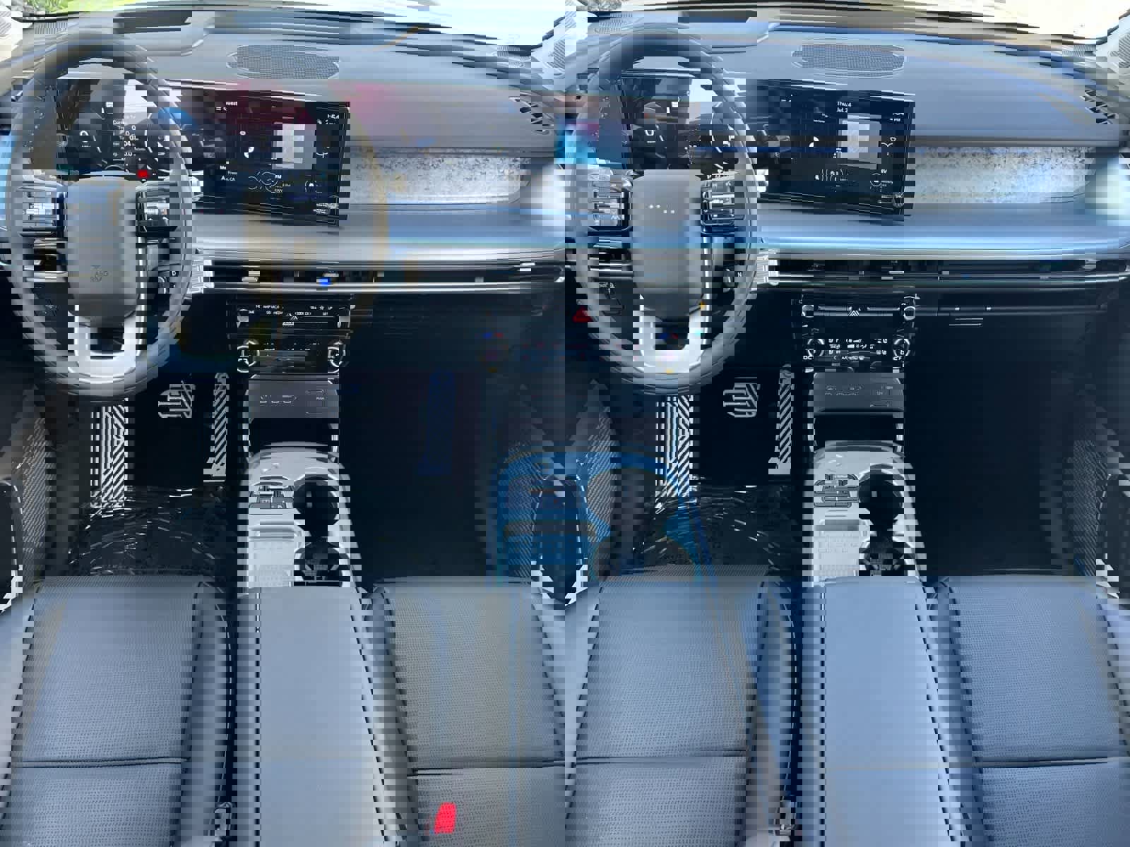 New 2026 Hyundai Ioniq 9 Calligraphy image 3