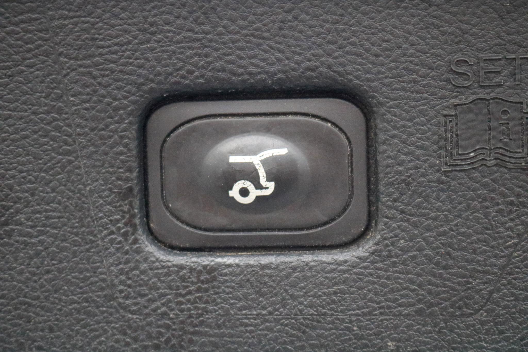 Used 2022 Ford Edge Titanium AWD/4WD image 30