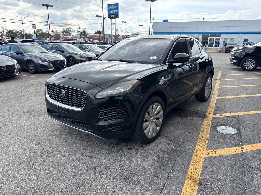Used 2018 Jaguar E-PACE SE image 3
