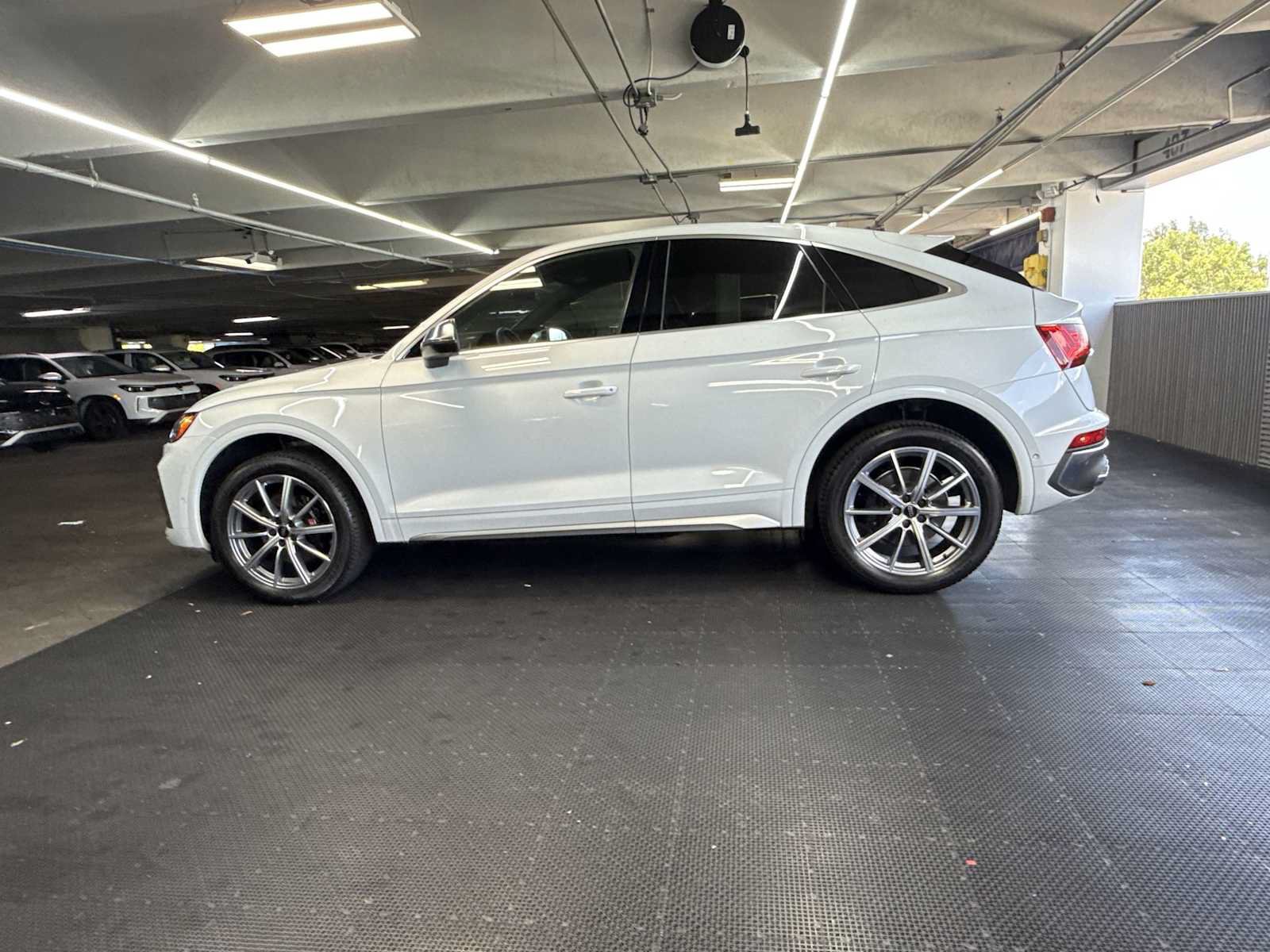 Used 2023 Audi SQ5 Prestige w/ Prestige Package AWD/4WD image 5