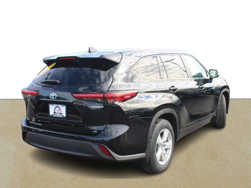 Used 2020 Toyota Highlander LE image 4