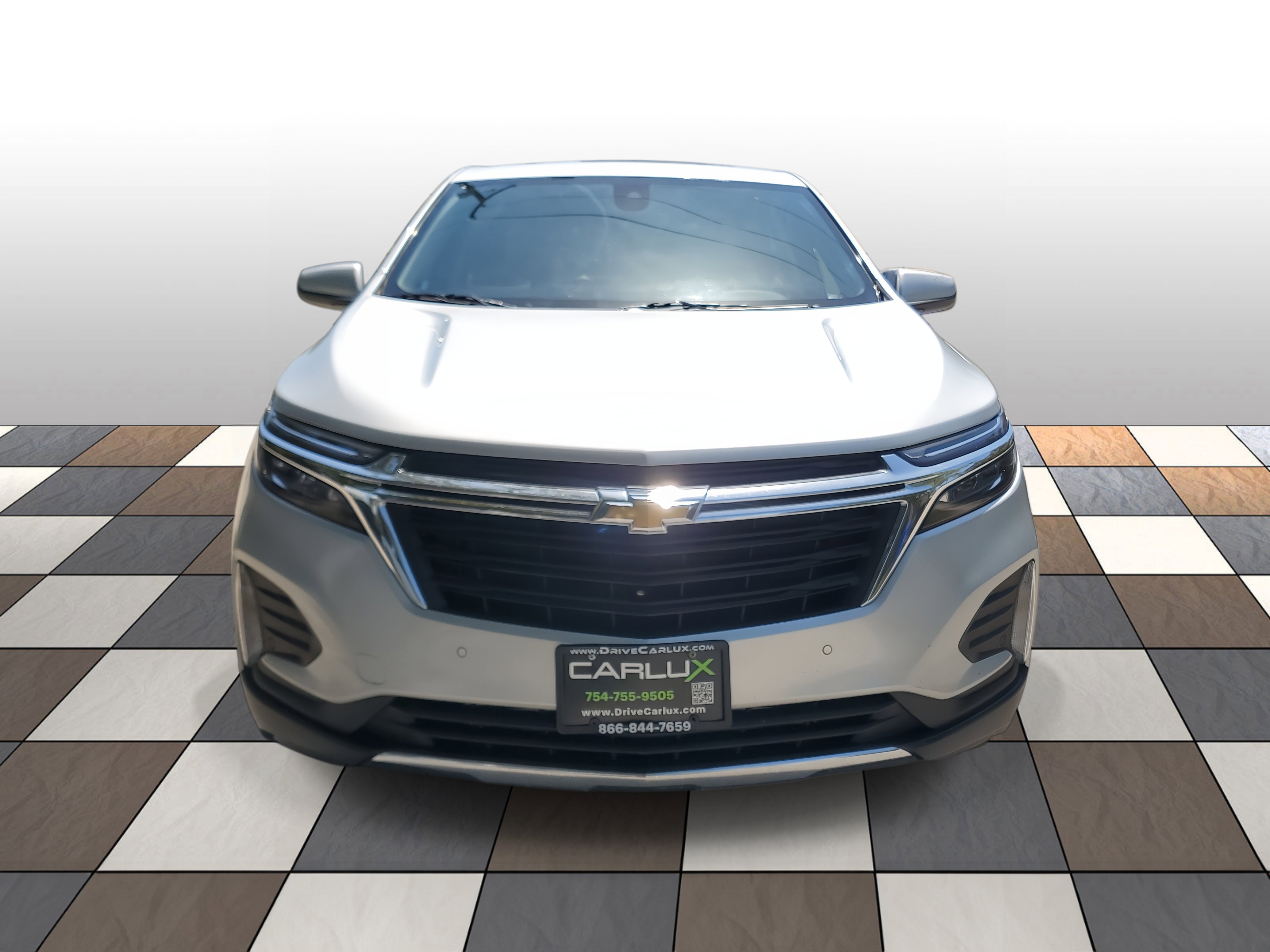 Used 2022 Chevrolet Equinox LT image 2