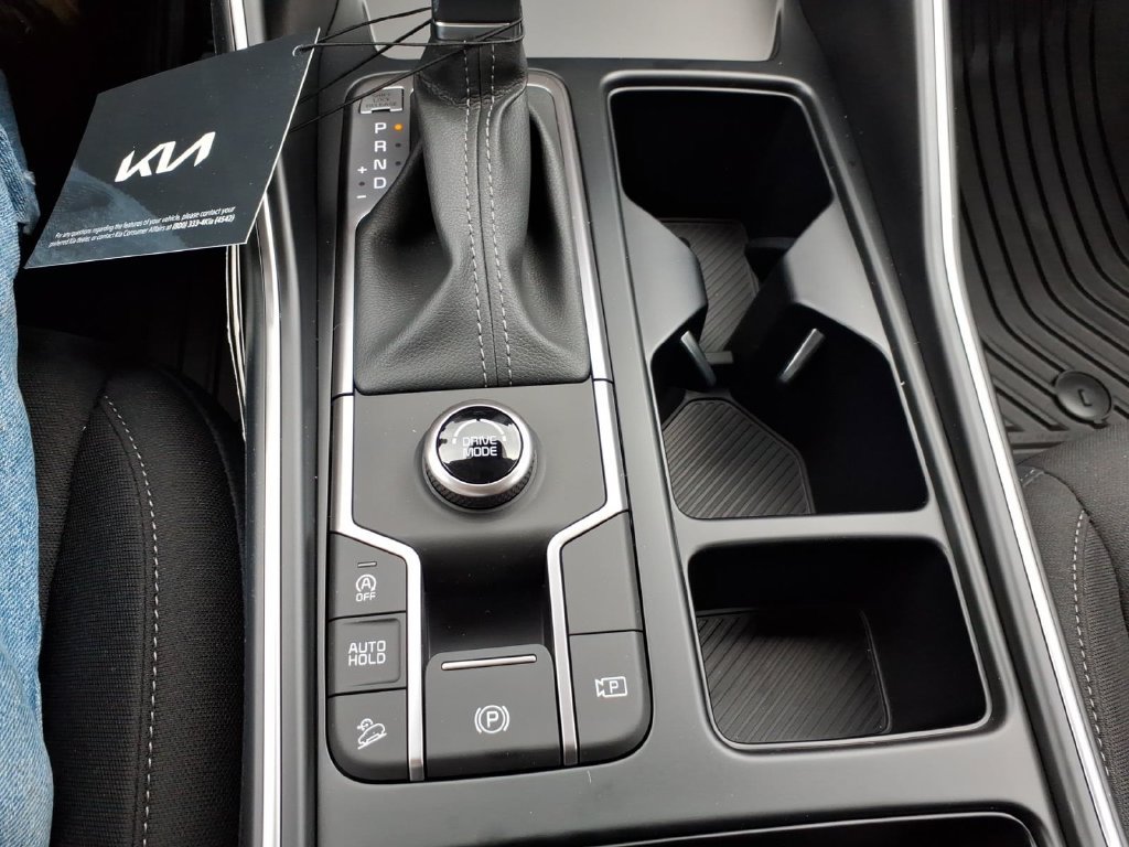 New 2026 Kia Sorento LX FWD image 14