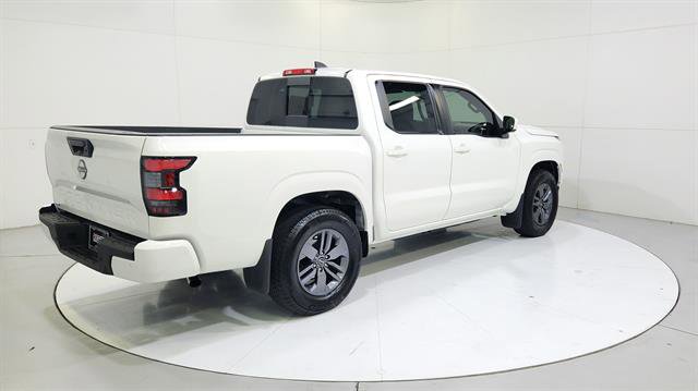 Certified 2025 Nissan Frontier SV RWD image 7