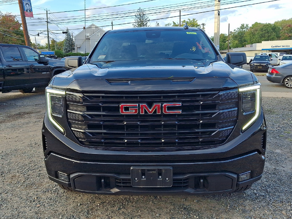 Used 2024 GMC Sierra 1500 Elevation AWD/4WD image 2