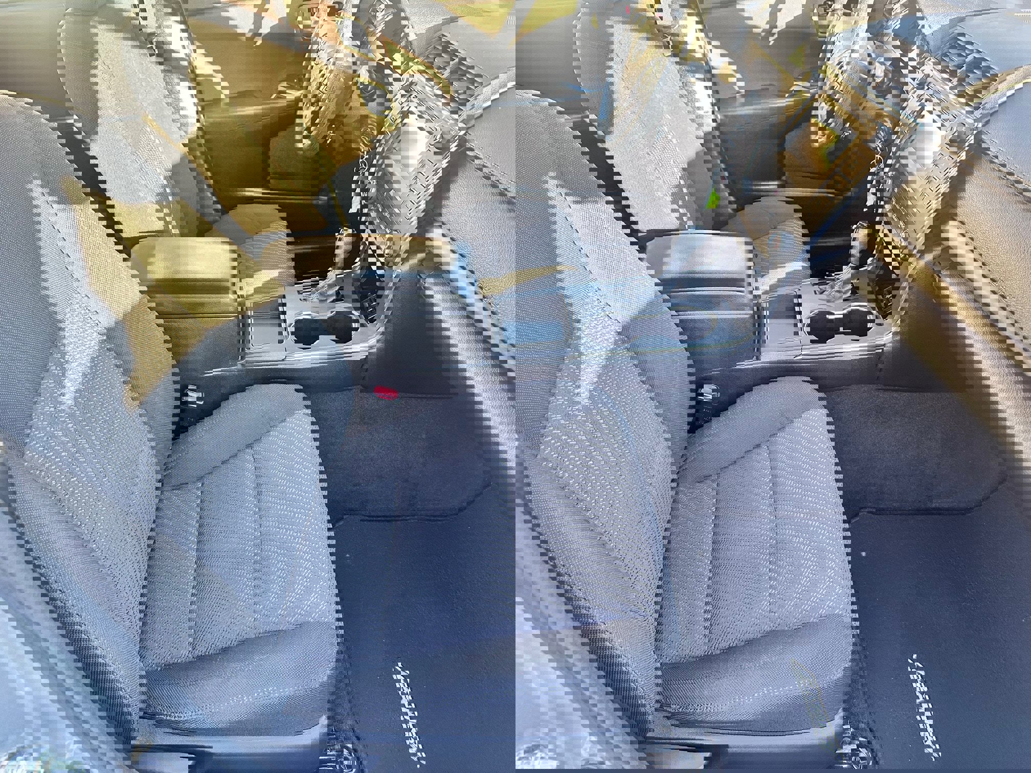 Used 2017 Toyota Camry LE image 10