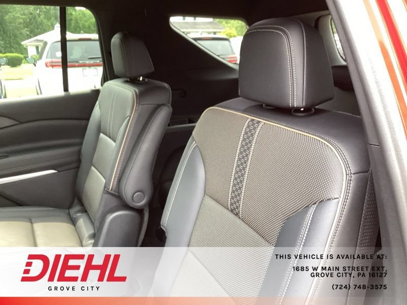 Certified 2024 Chevrolet Traverse RS AWD/4WD image 22