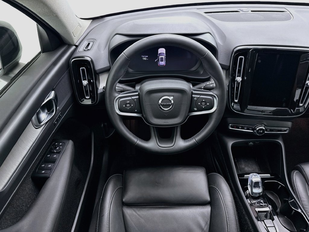 Used 2023 Volvo XC40 B5 Plus w/ Driver Assist Package AWD/4WD image 10