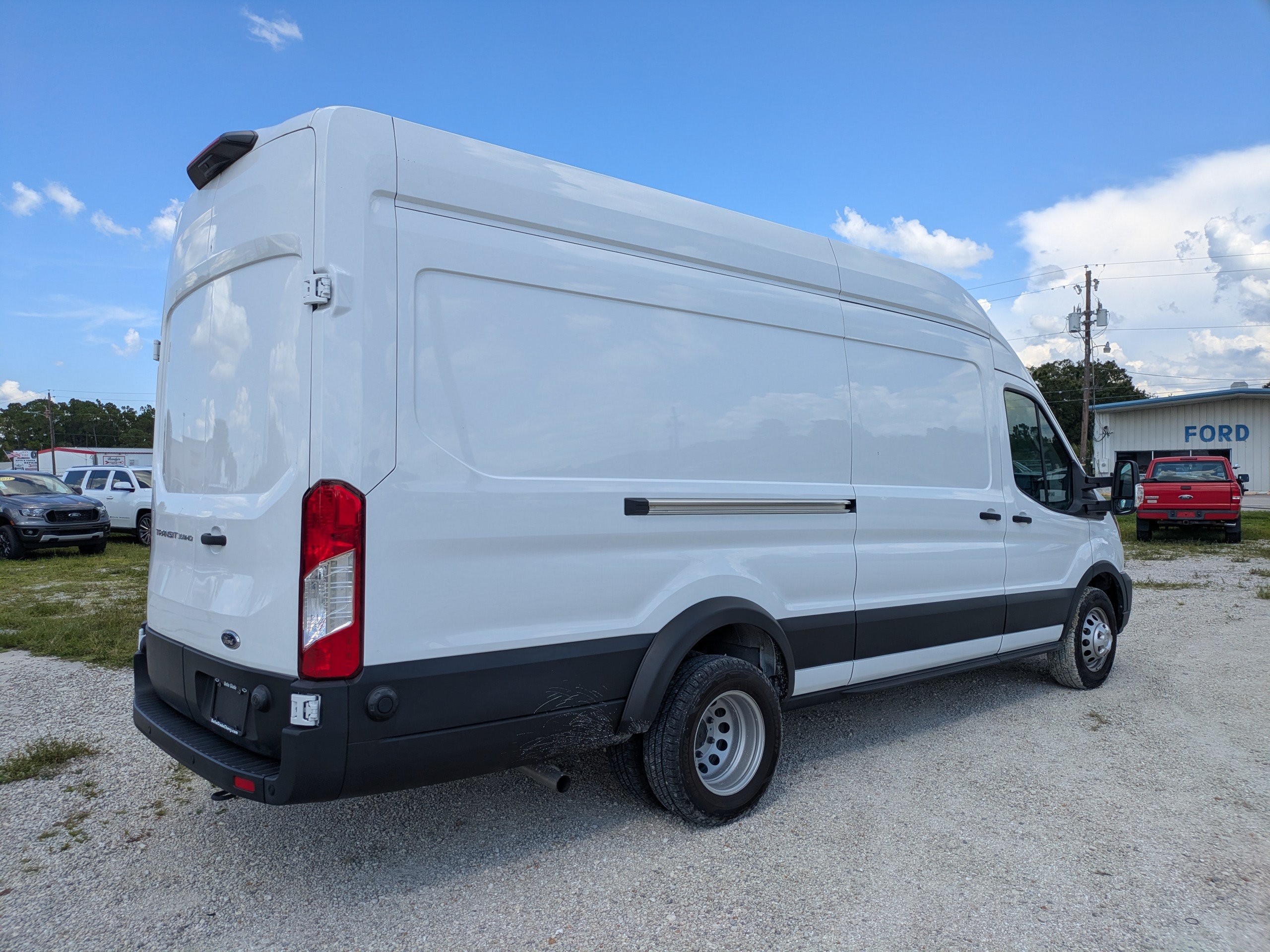 Used 2024 Ford Transit 350 148 High Roof Extended DRW RWD image 4