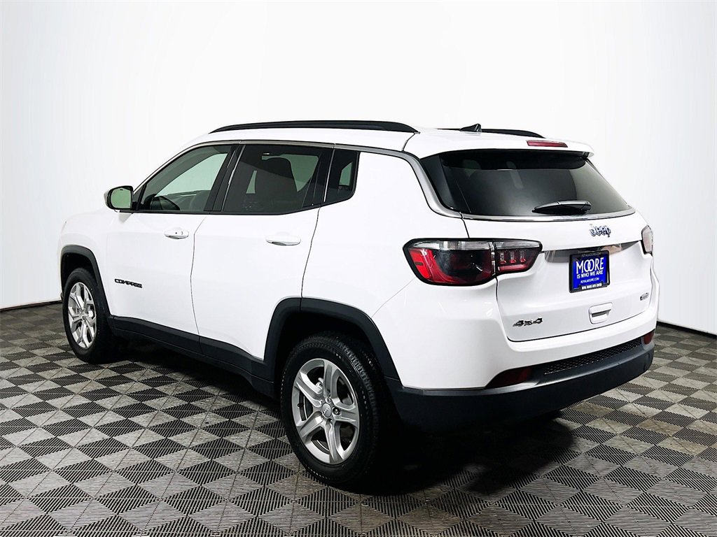Used 2024 Jeep Compass Latitude image 6