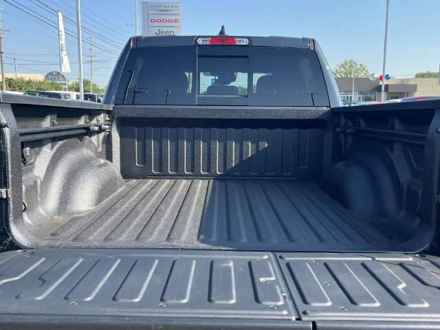 New 2027 RAM 1500 4x4 Crew Cab image 17
