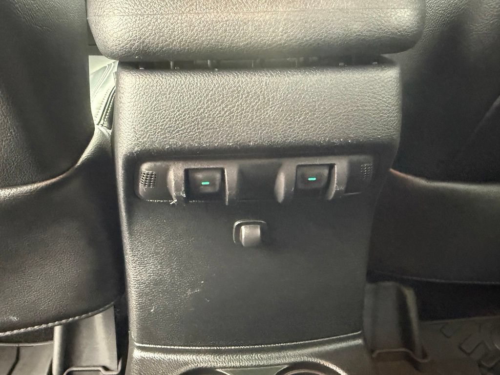 Used 2017 Jeep Wrangler Unlimited Sahara w/ Dual Top Group AWD/4WD image 41