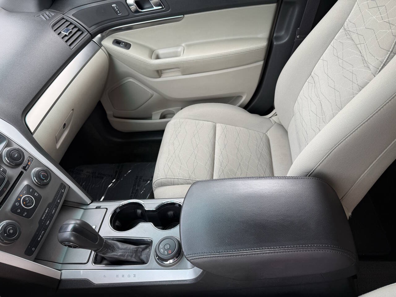 Used 2015 Ford Explorer 4WD image 22