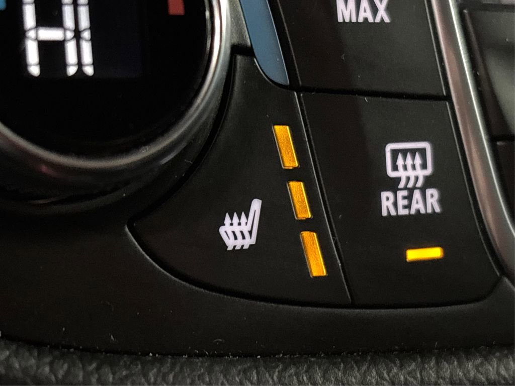 Used 2022 Chevrolet Equinox LT image 36