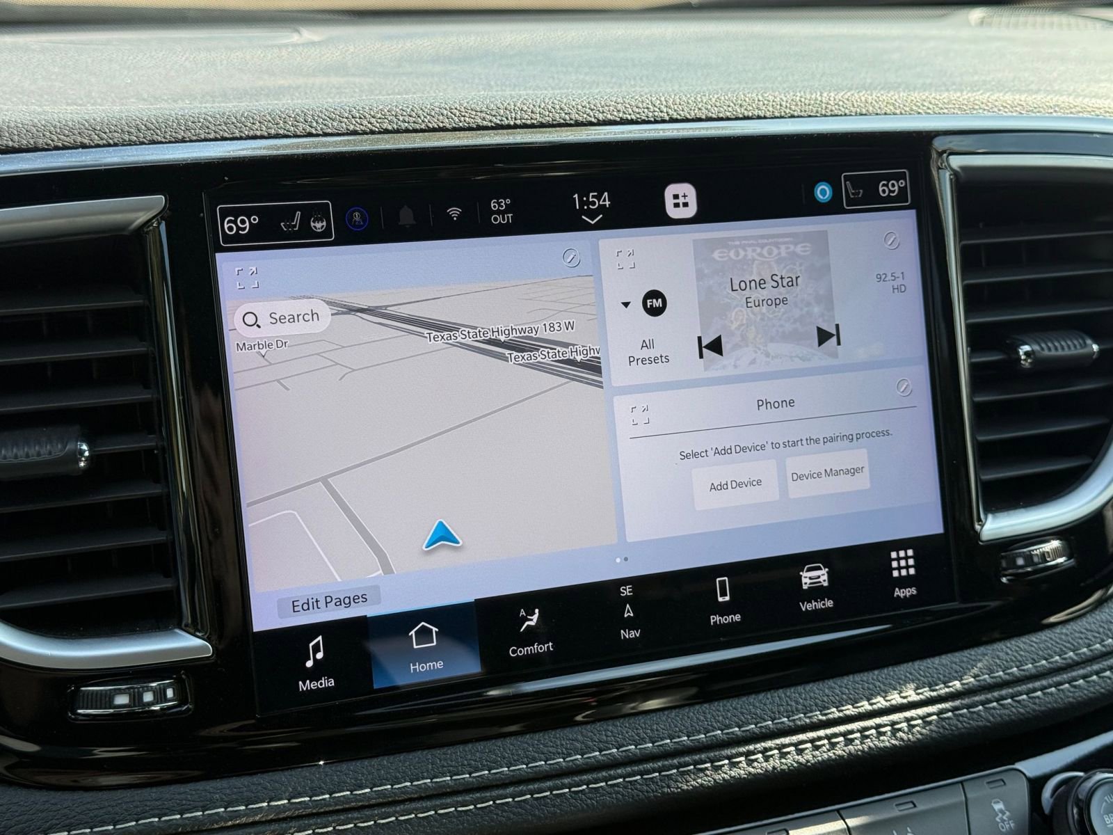 Used 2025 Chrysler Pacifica Limited image 22