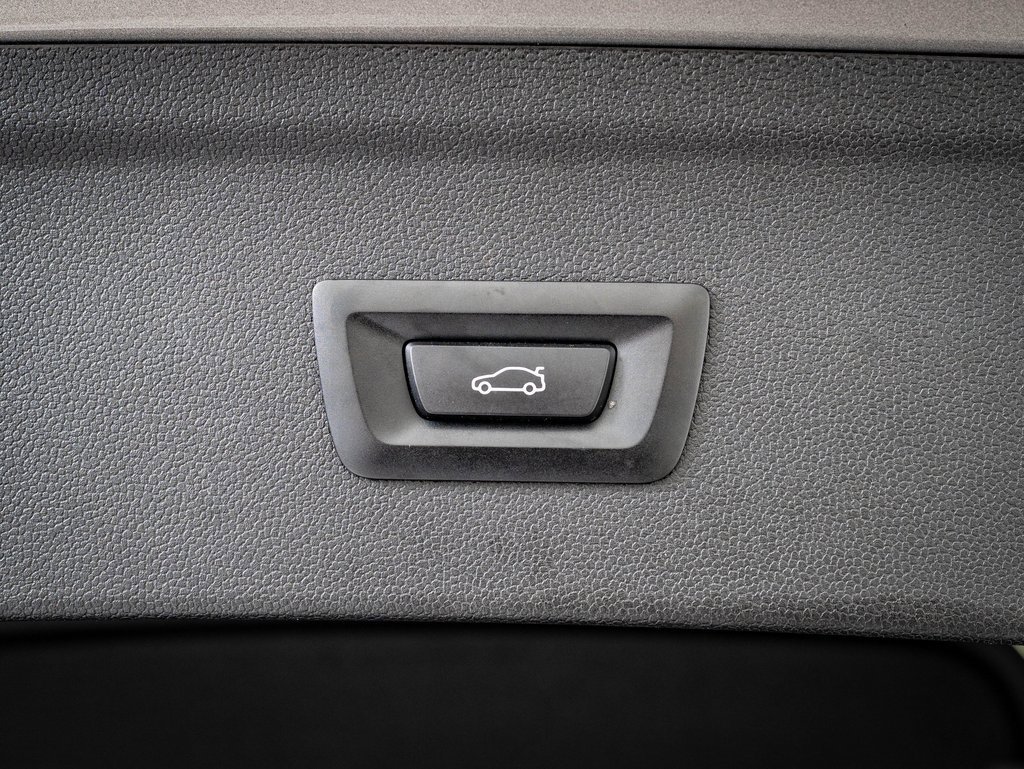 Used 2023 BMW iX M60 image 20