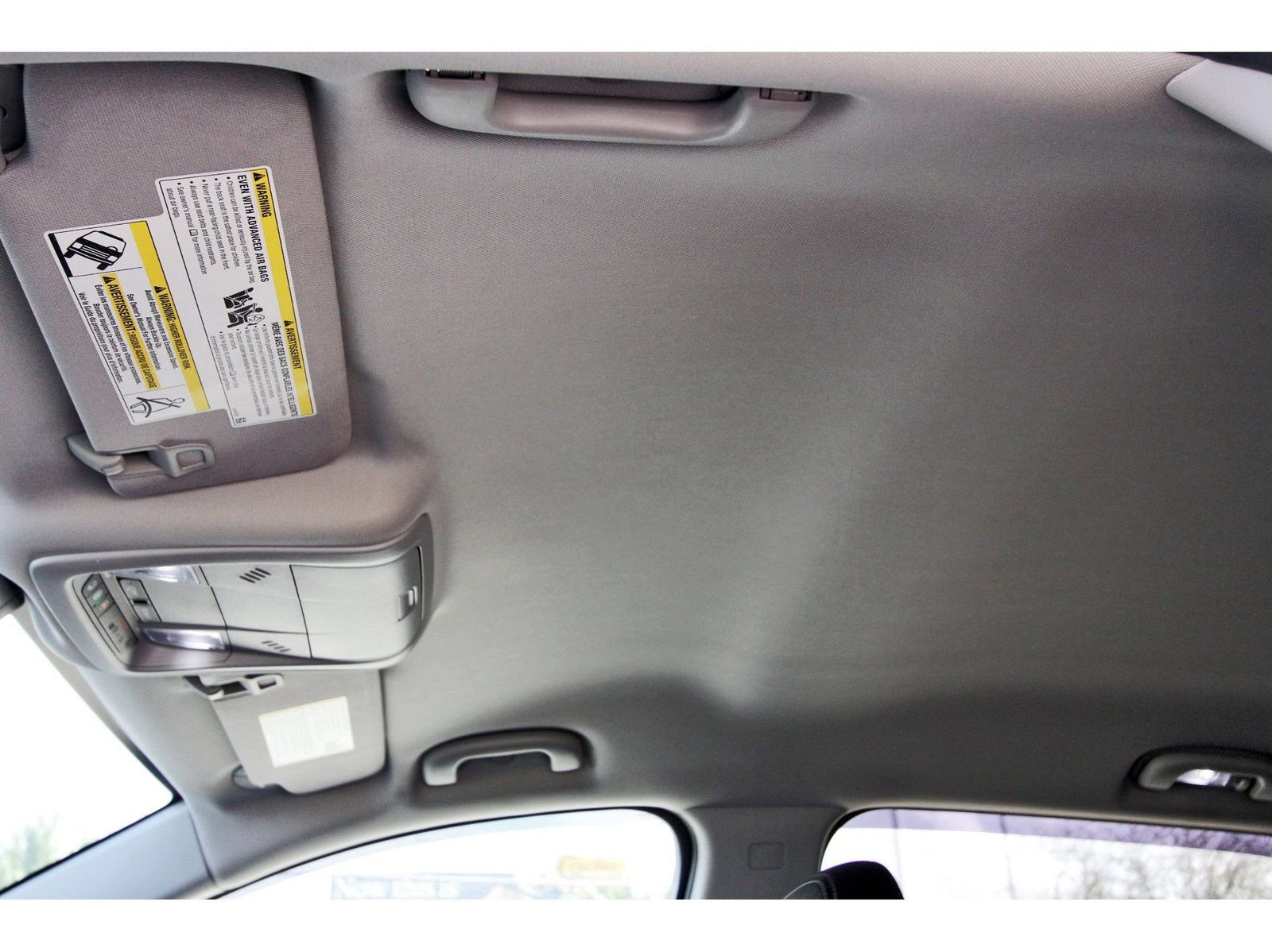 Used 2022 GMC Terrain SLE w/ Driver Convenience Package image 31