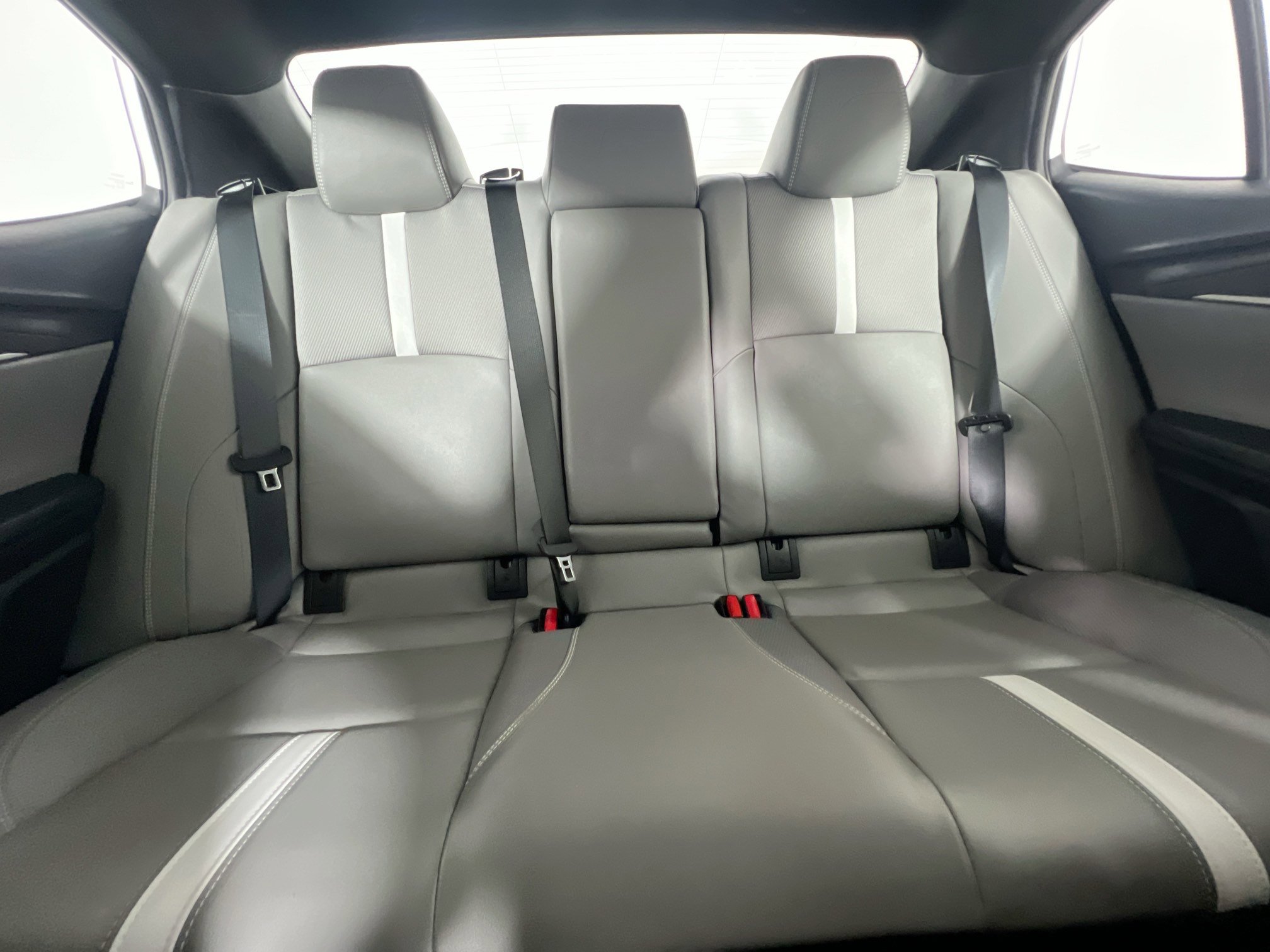 Used 2025 Toyota Camry SE image 33