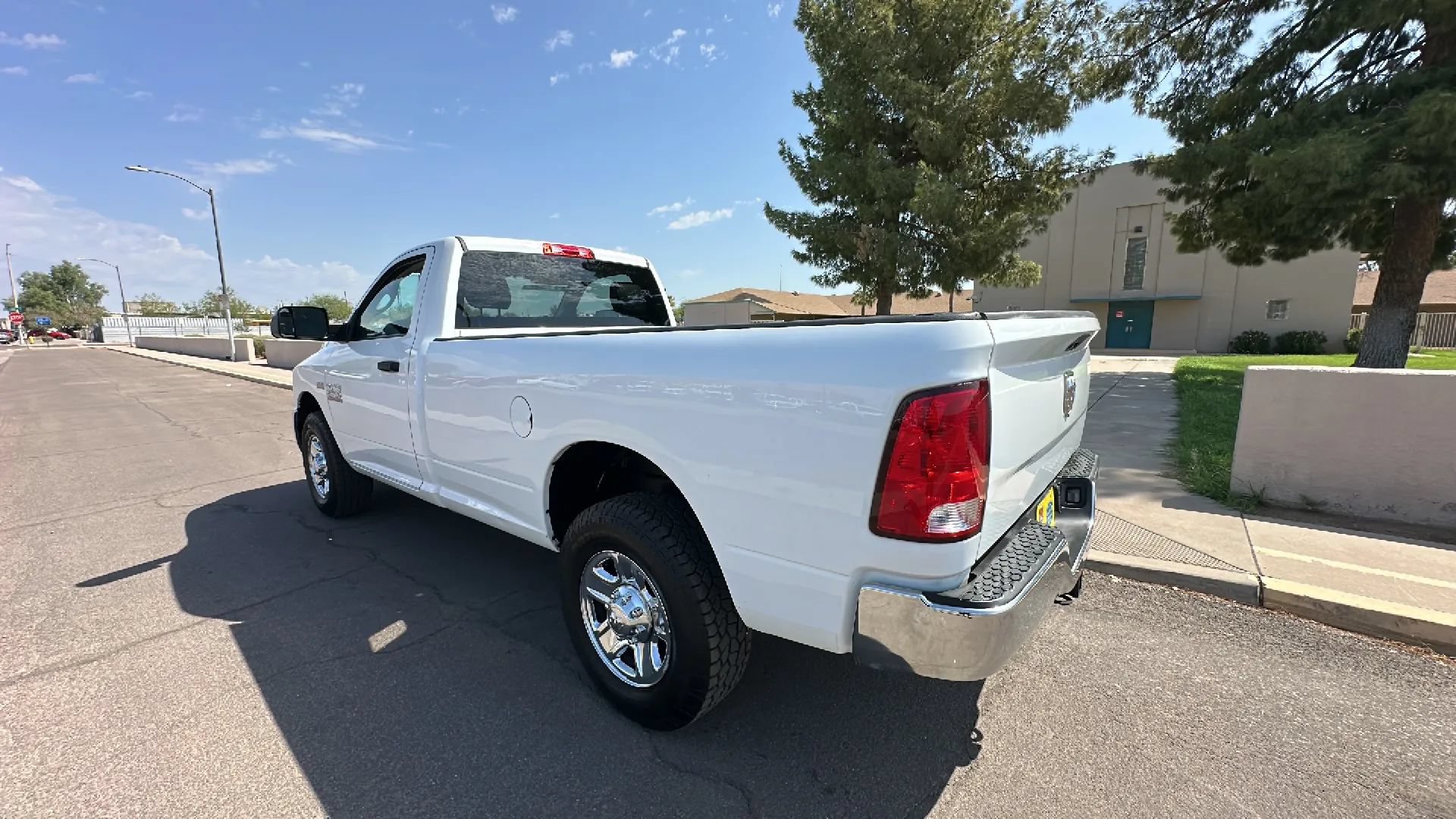Used 2018 RAM 2500 Tradesman w/ Chrome Appearance Group RWD image 2