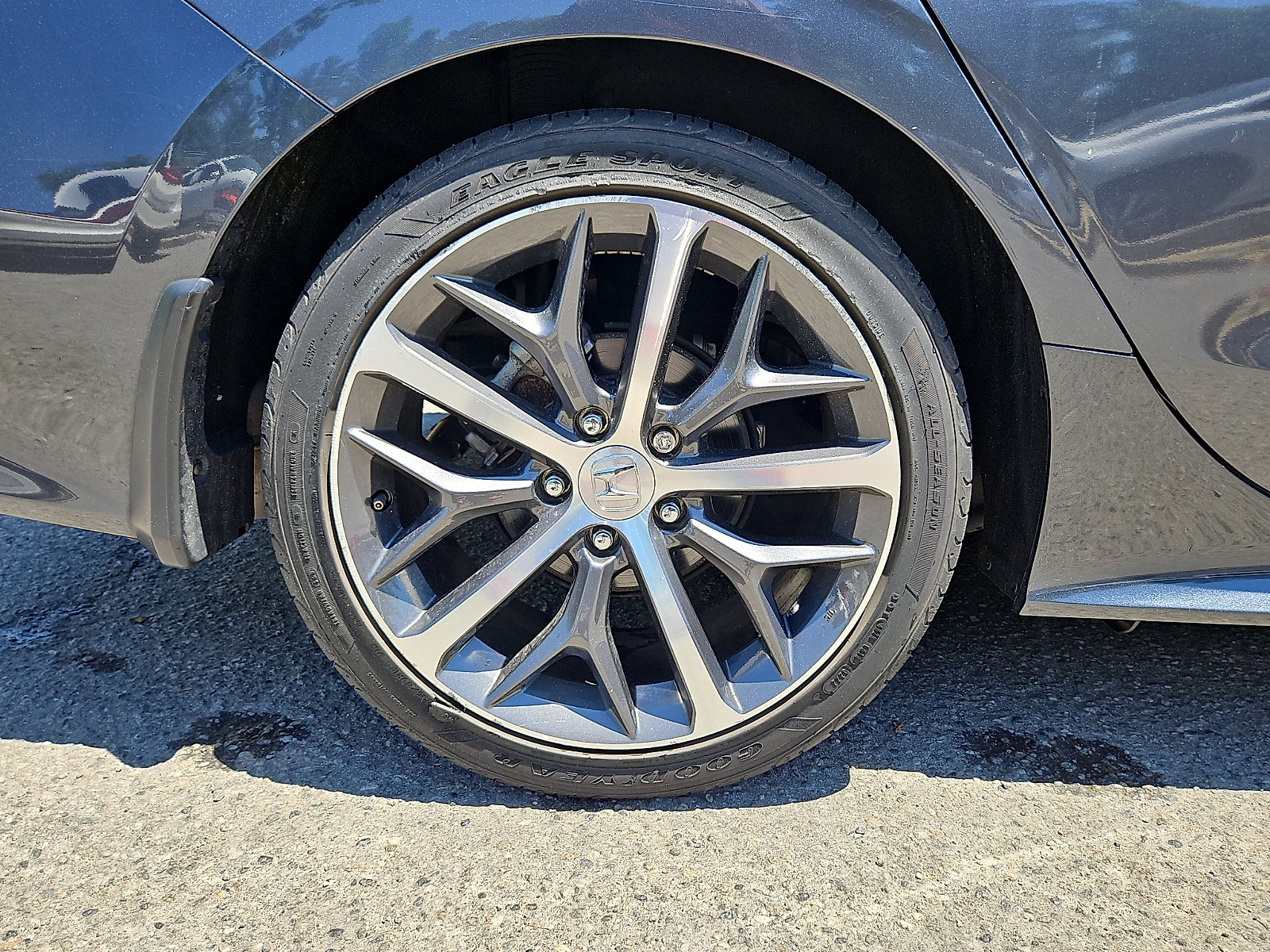 Used 2022 Honda Civic Touring image 9