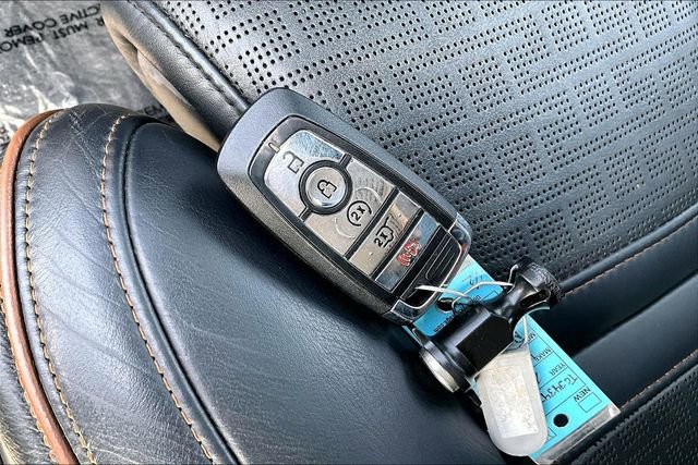 Used 2022 Lincoln Navigator Black Label image 11