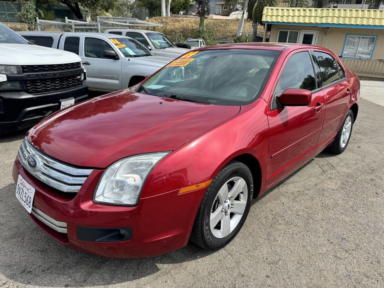 Used 2009 Ford Fusion SE FWD image 3