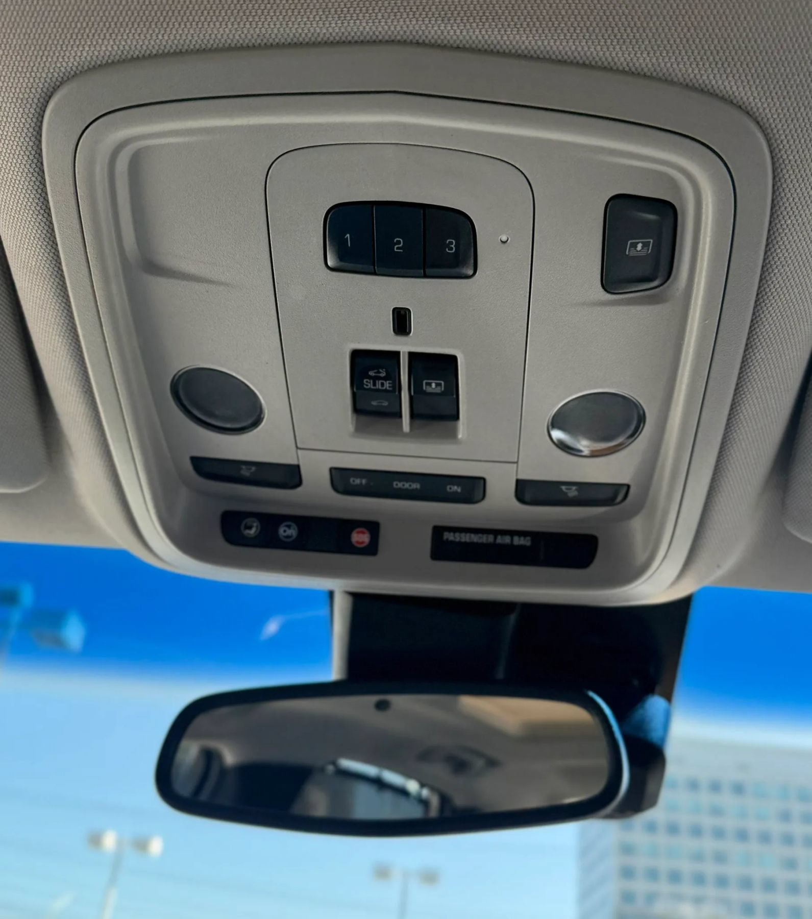 Used 2013 Cadillac XTS Premium FWD image 20