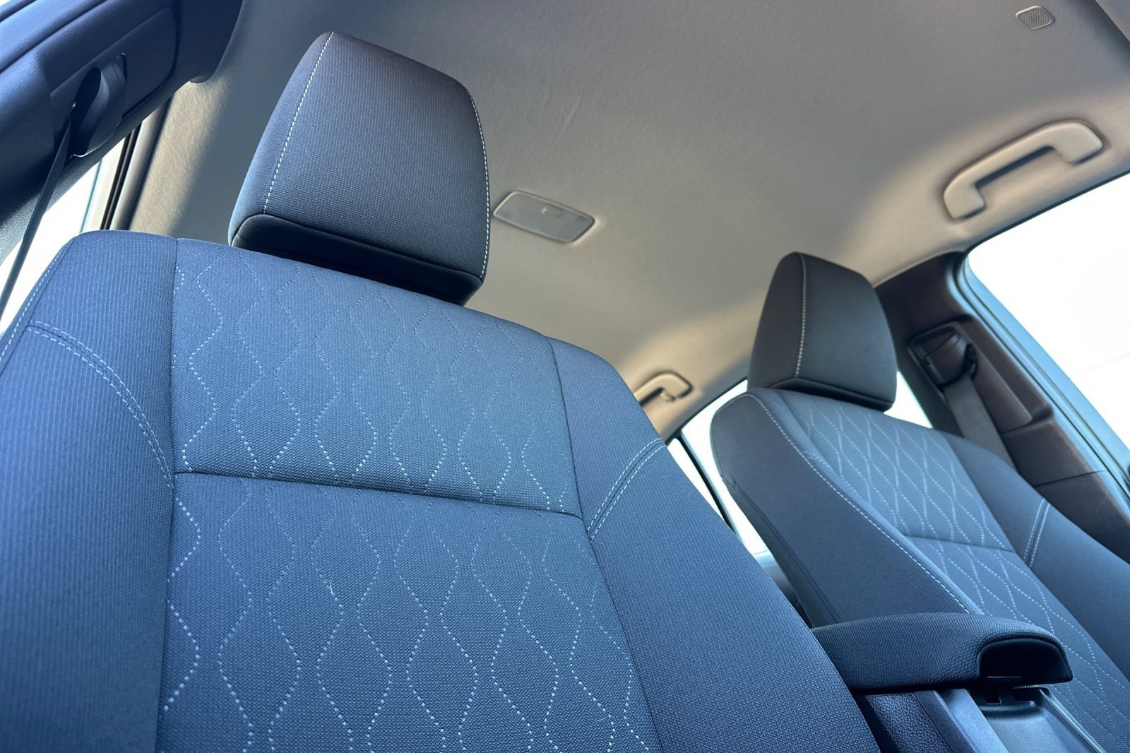 Used 2025 Toyota Corolla LE image 19