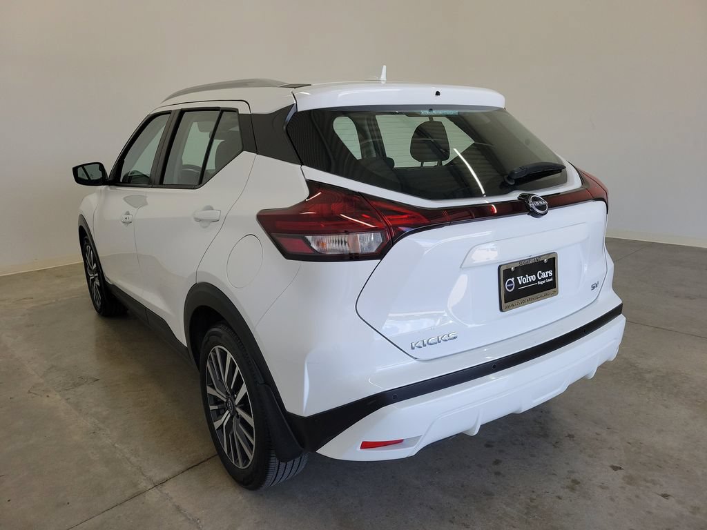Used 2023 Nissan Kicks SV FWD image 7