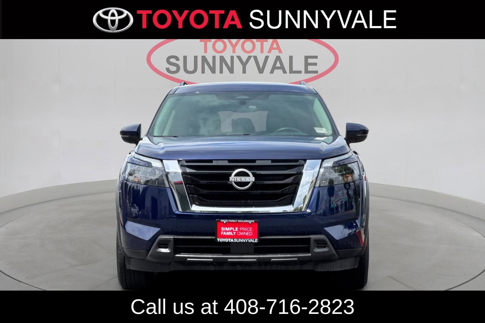 Used 2025 Nissan Pathfinder SV FWD image 11