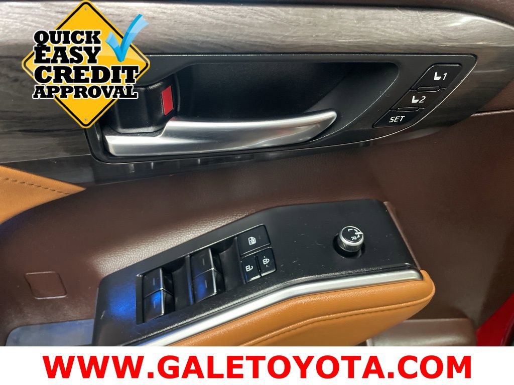 Used 2021 Toyota Highlander Platinum image 19