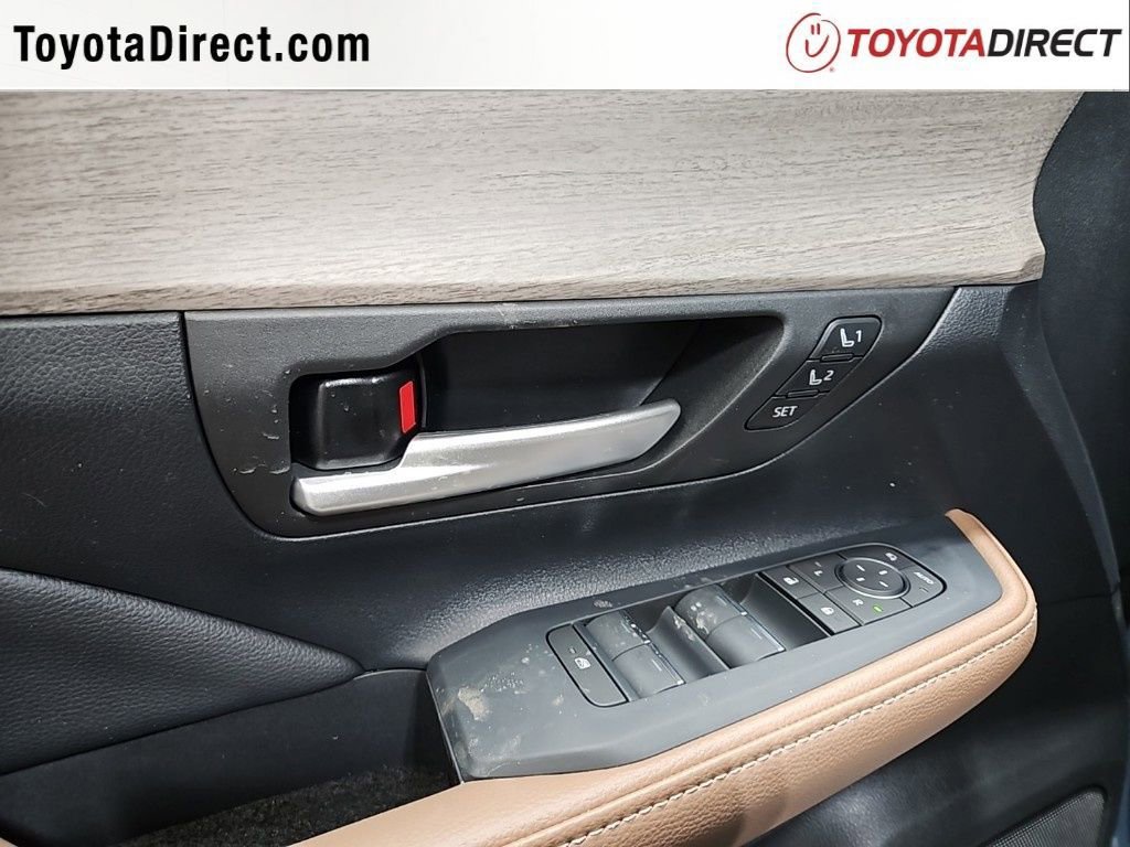 New 2026 Toyota Grand Highlander Platinum image 27