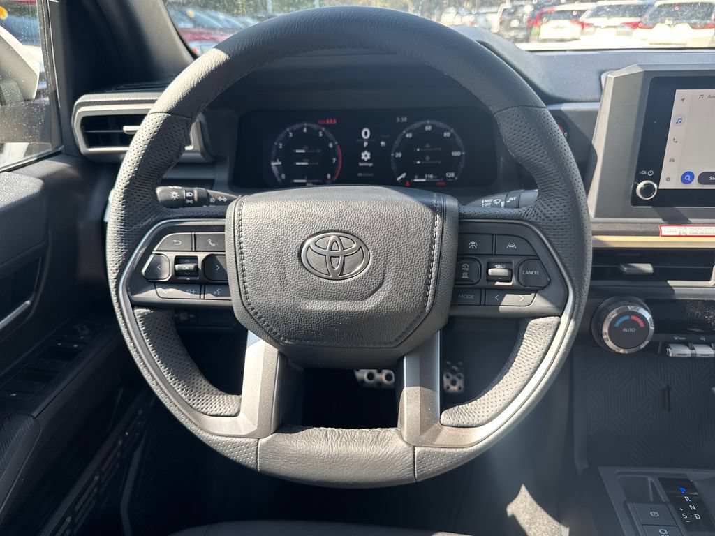 Used 2025 Toyota Tacoma TRD Sport AWD/4WD image 23