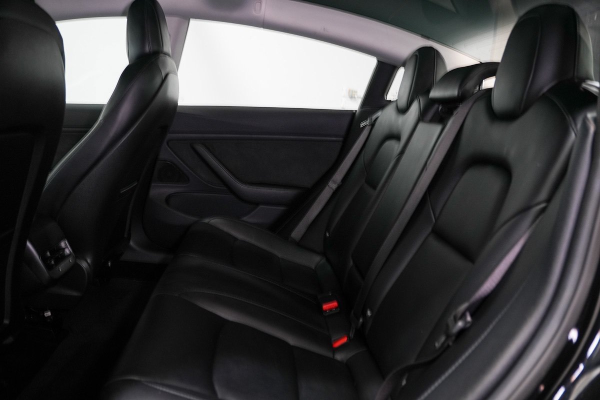 Used 2018 Tesla Model 3 Long Range RWD image 14