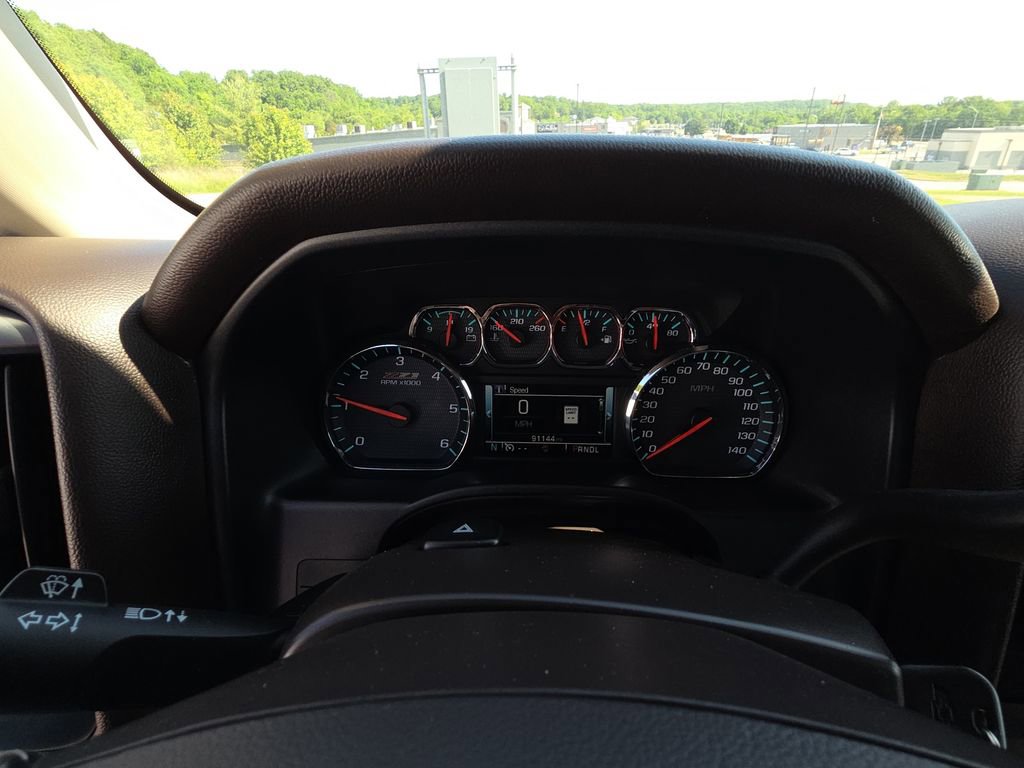 Used 2017 Chevrolet Silverado 1500 LT w/ All Star Edition AWD/4WD image 10