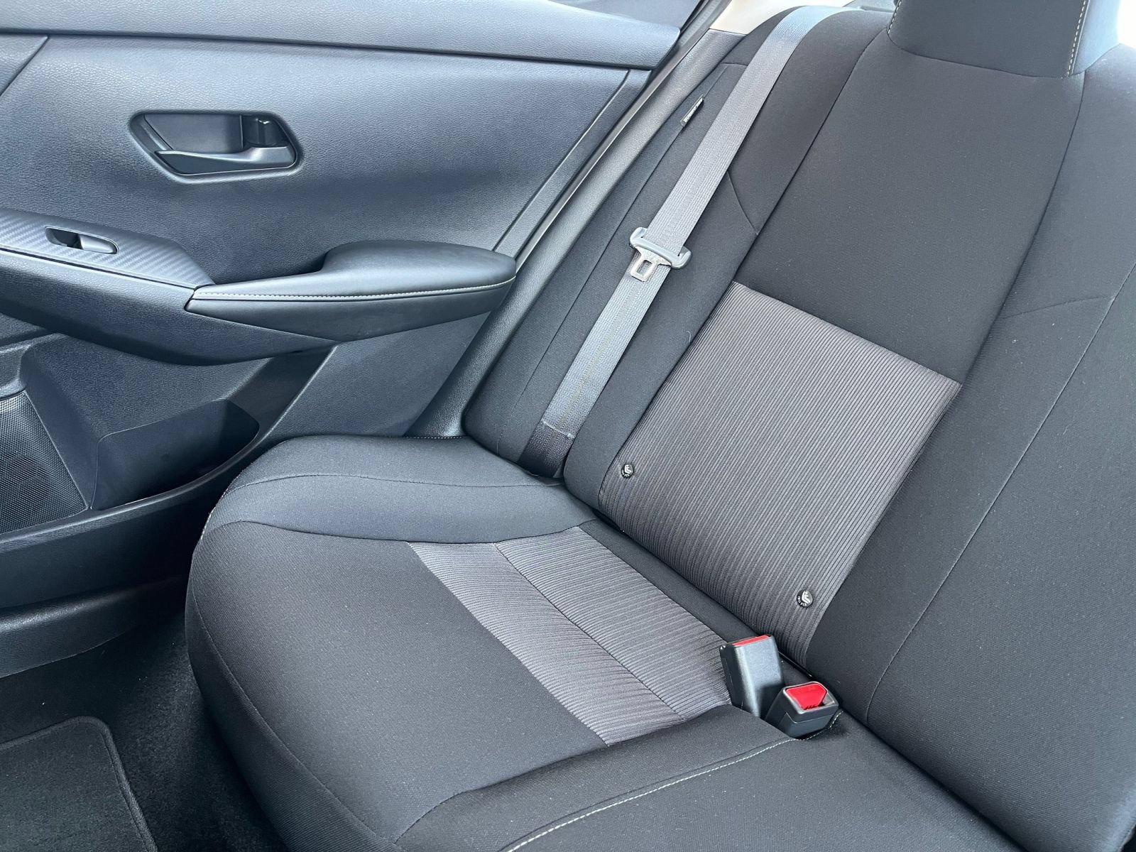 Used 2025 Nissan Sentra SV FWD image 44